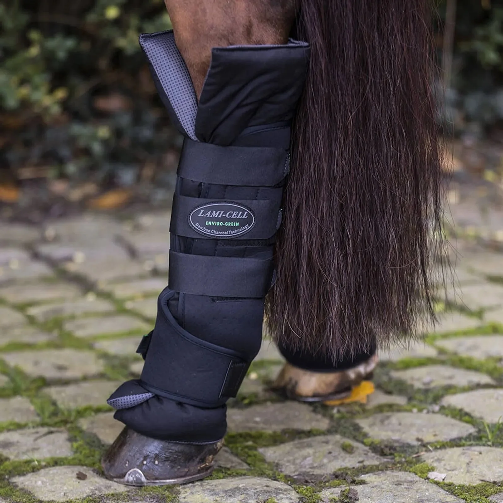 Lami-Cell Enviro Green Easy Wrap Stable Boots with Bag