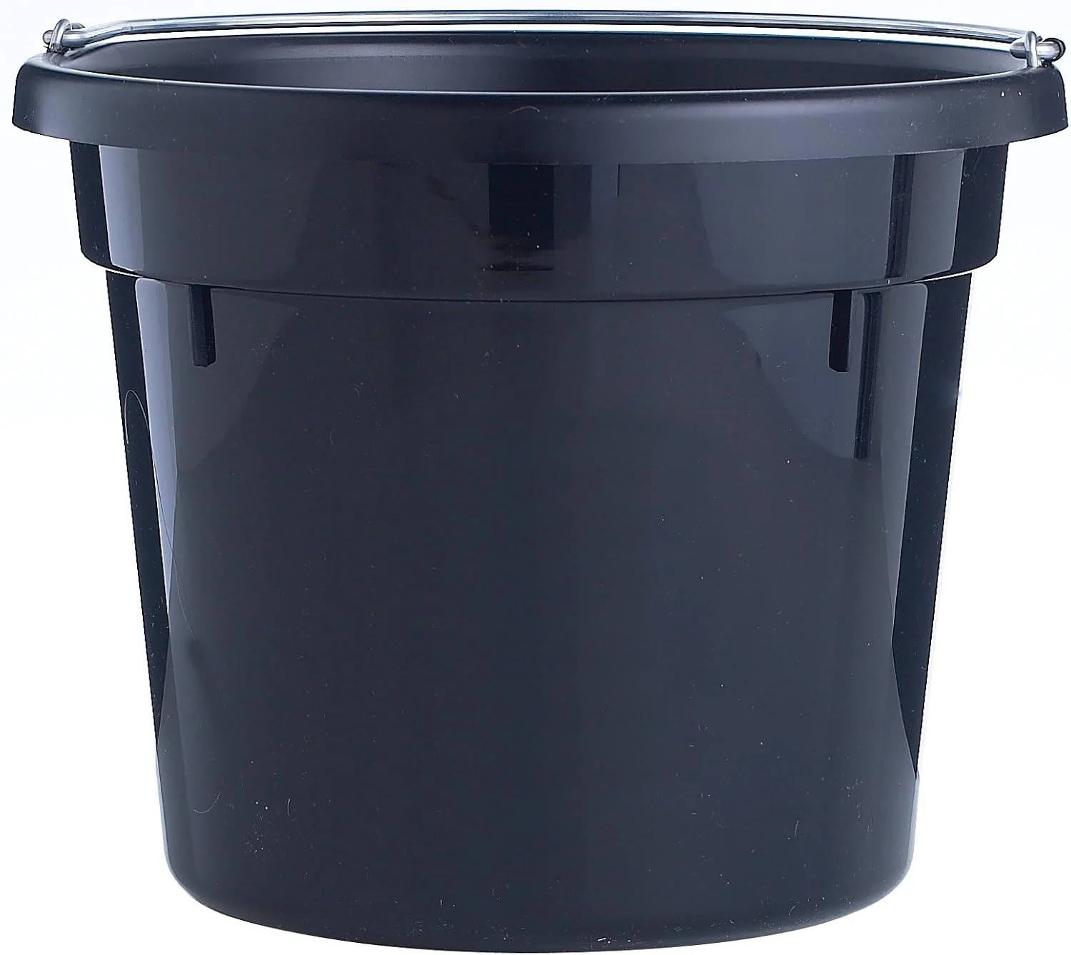 12630-little-giant-round-plastic-utility-bucket-1.webp Little Giant Round Plastic Utility Bucket