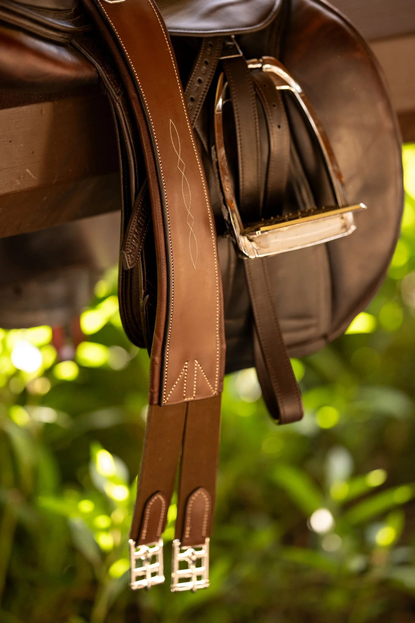 Huntley Equestrian Sedgwick Leather Fancy Stitched Padded Leather Contour Shaped Girth with Double End Elastic