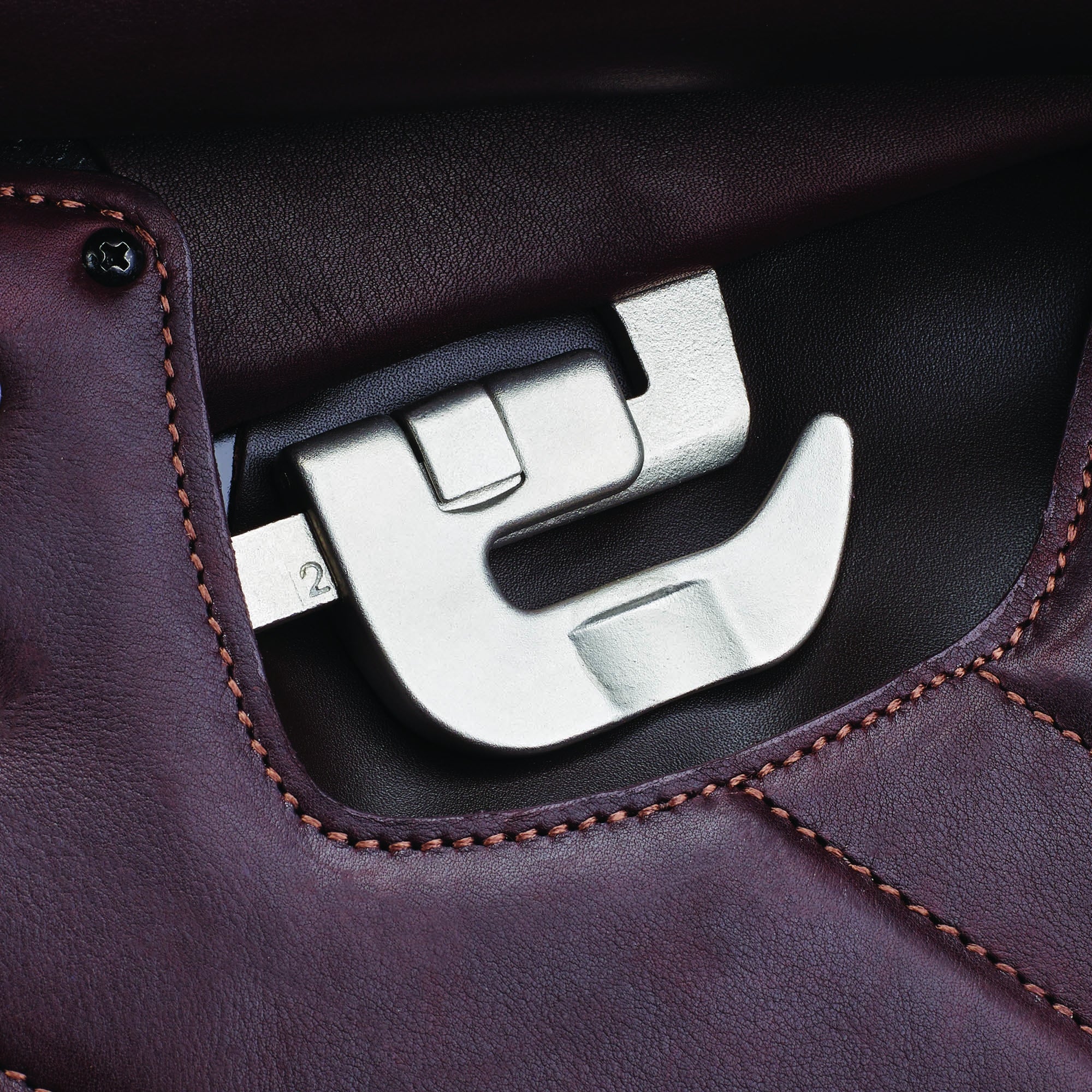 1481-bates-apex-saddle-15.jpg Bates Apex Saddle