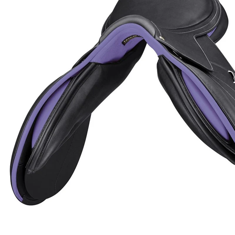 Bates Victrix Black CAIR Jump Saddle