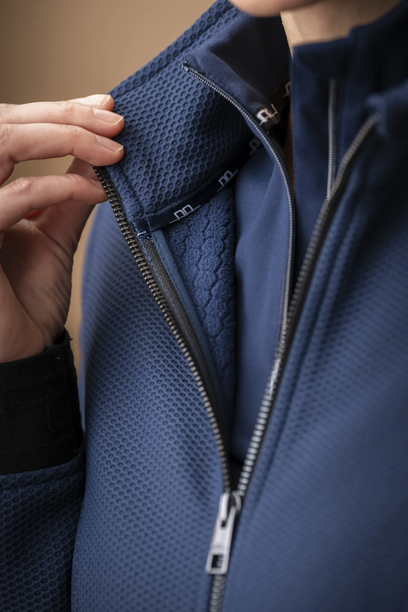 17596-aa-ladies-respira-jacket-4.webp AA Ladies Respira Jacket