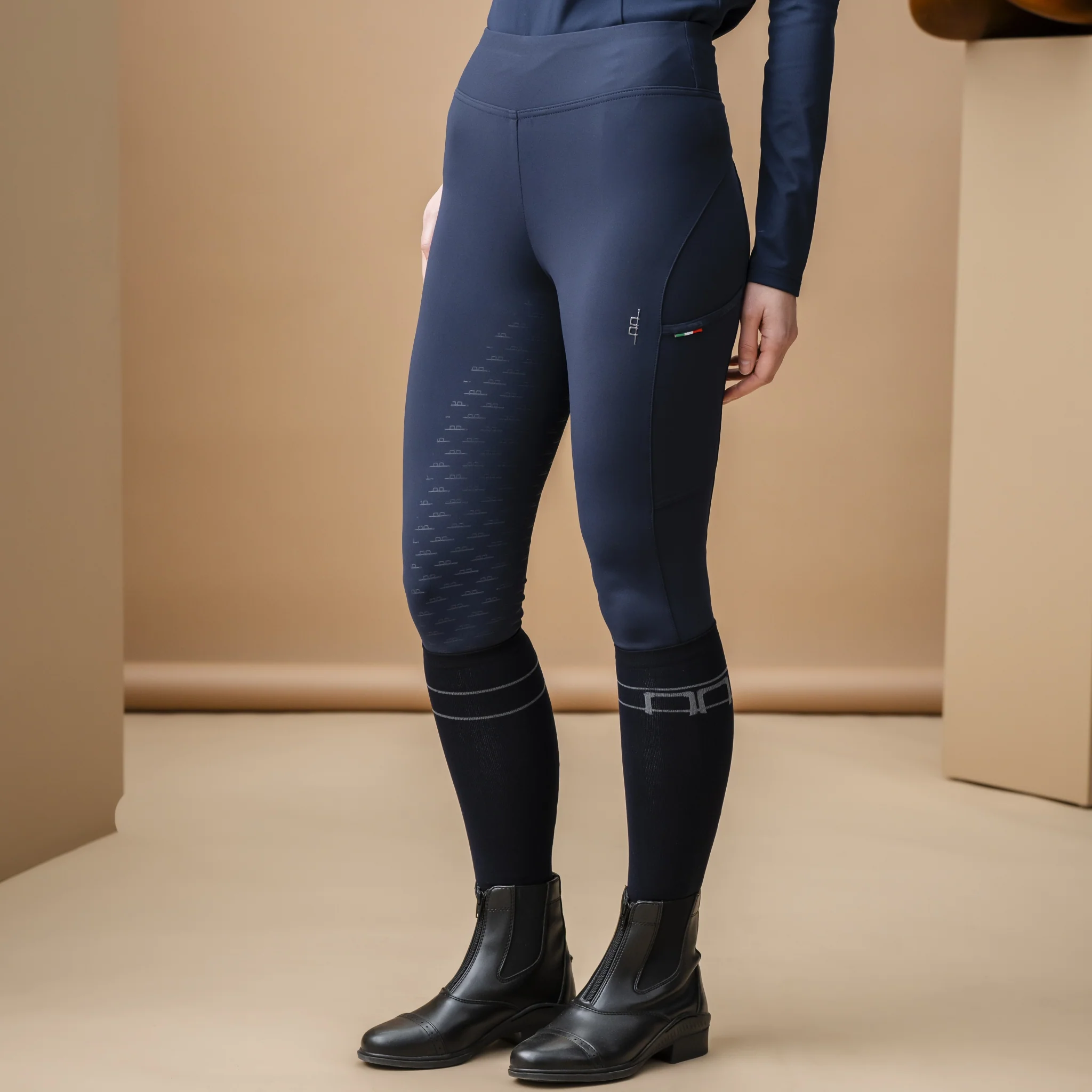 17681-aa-ladies-alba-brushed-riding-tight-2.webp AA Ladies Alba Brushed Riding Tight