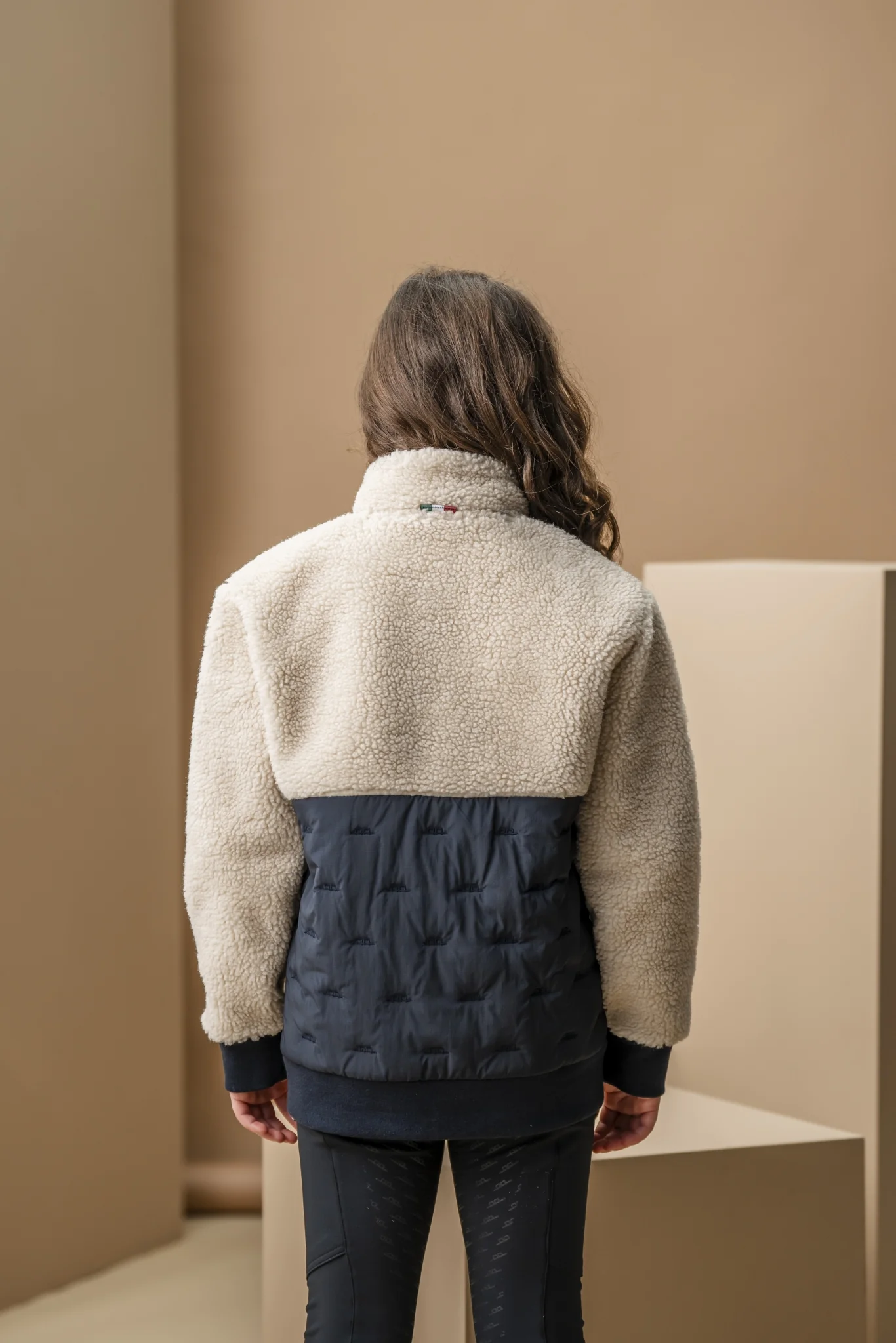 17727-aa-kids-lori-zip-borg-fleece-3.webp AA Kids Lori Zip Borg Fleece