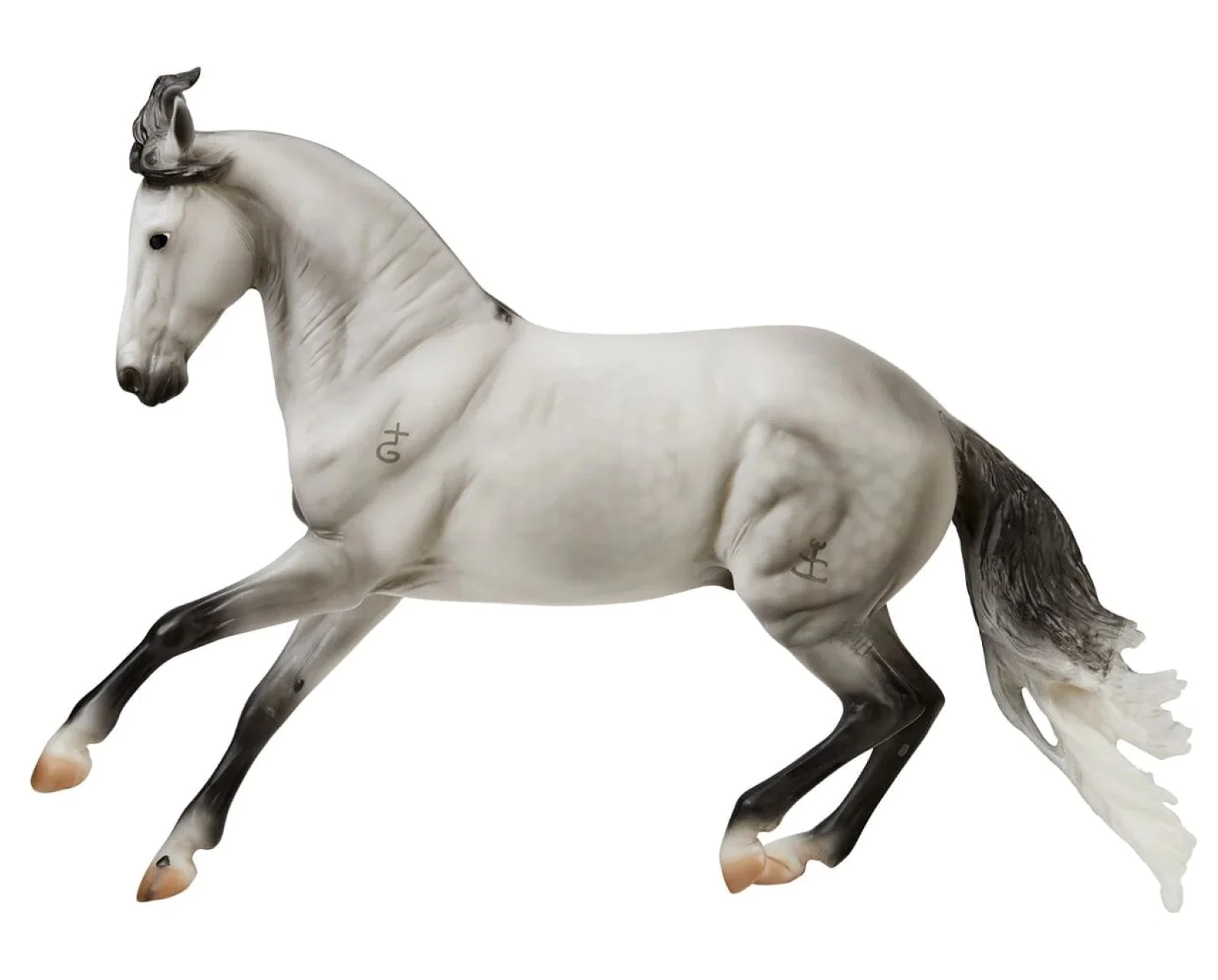 1779-breyer-jaguel-hilton-2.webp Breyer Jaguel Hilton