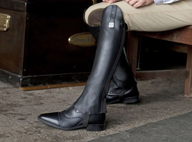 9978-huntley-brazilian-leather-half-chaps-2.webp Huntley Brazilian Leather Half Chaps